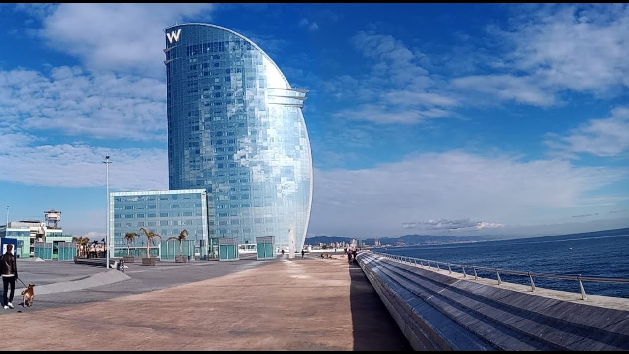 Seafront Tour in BARCELONA - Catalan Vlog (Subtitles: Eng, Esp, Cat) de Català al Natural