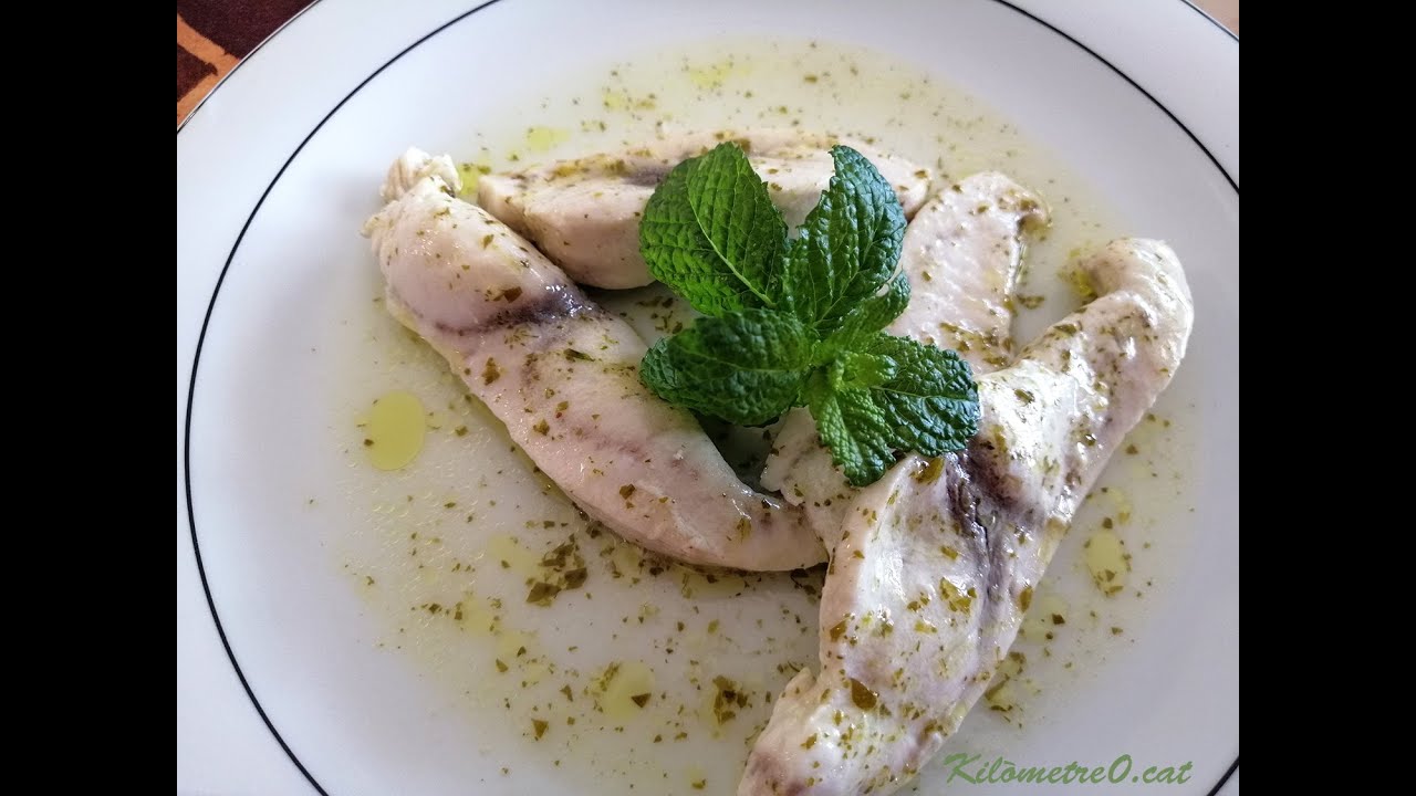 Peix espasa amb menta, julivert i llimona de Kilometre0
