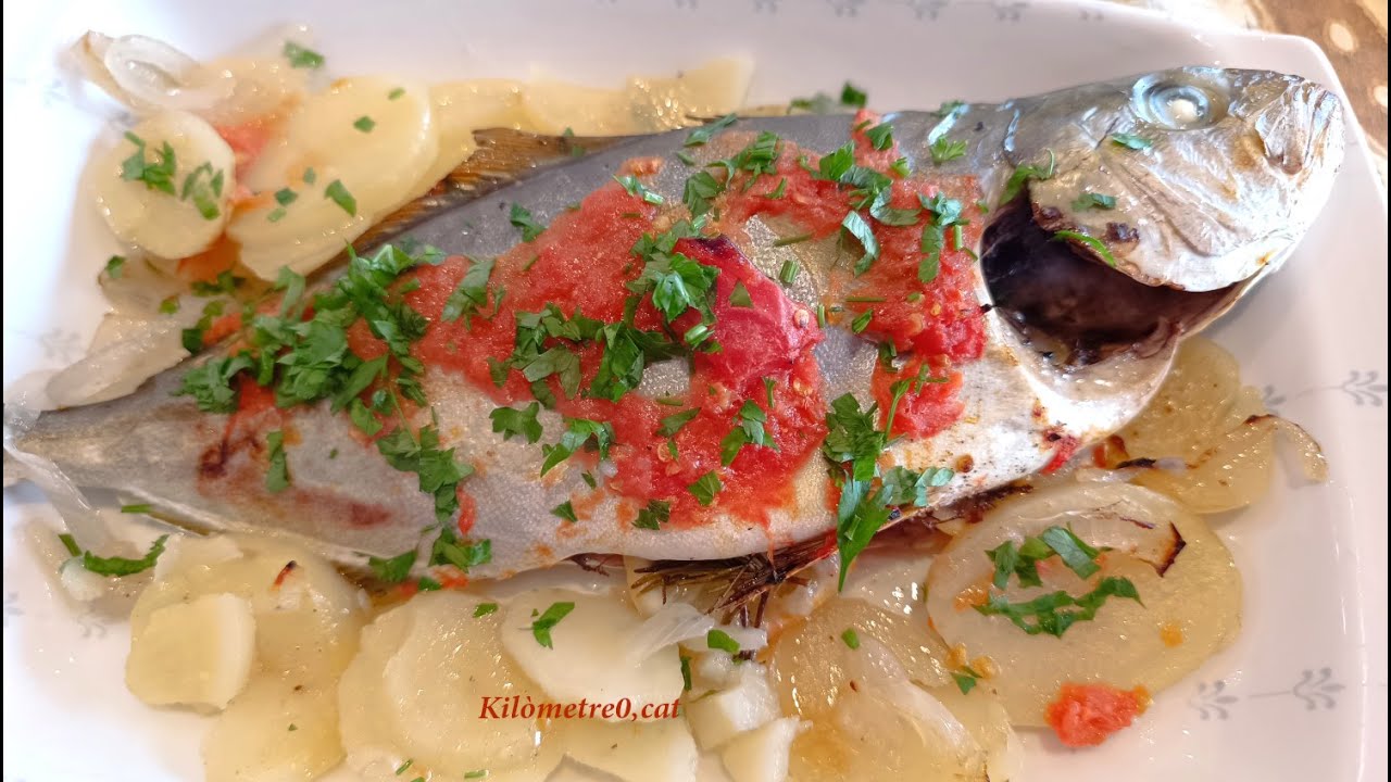 Serviola al forn amb patates / Peix al forn de Kilometre0