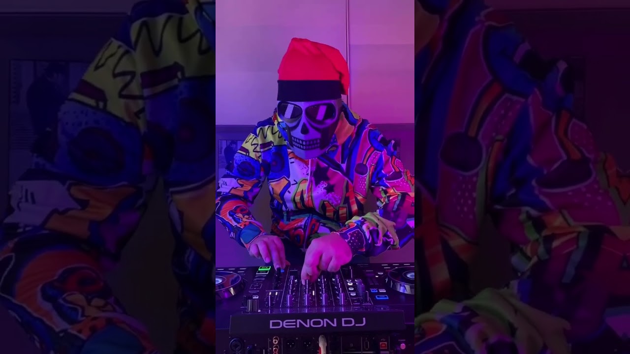 Des d’avui mateix ja podeu escoltar aquest bootleg de “Com està el pati” de les Oques Grasses . de Lo Puto Cat Remixes