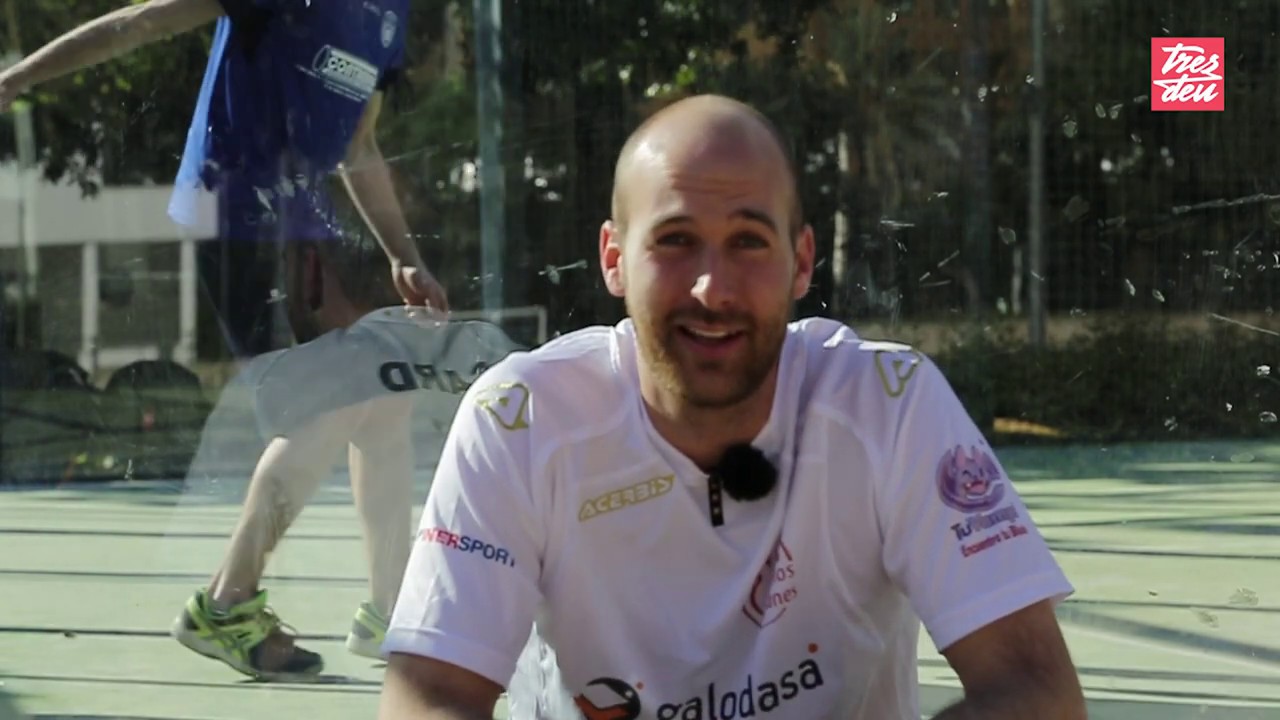 Entrevistem Ricard Santadreu, jugador de pilota i impulsor del Màdel - TresdeuTV de PrinnyGarriga