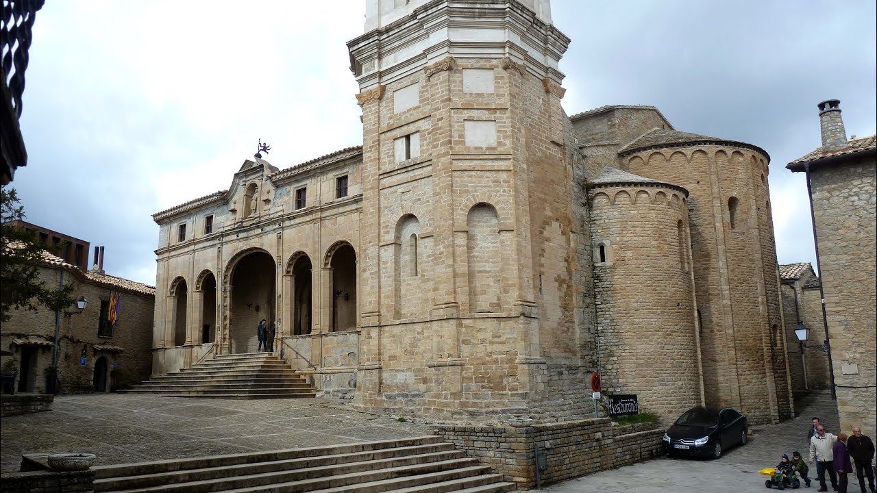 Roda d'Isàvena i Santa Maria d'Ovarra (Baixa Ribagorça) de Lluís Fernàndez López