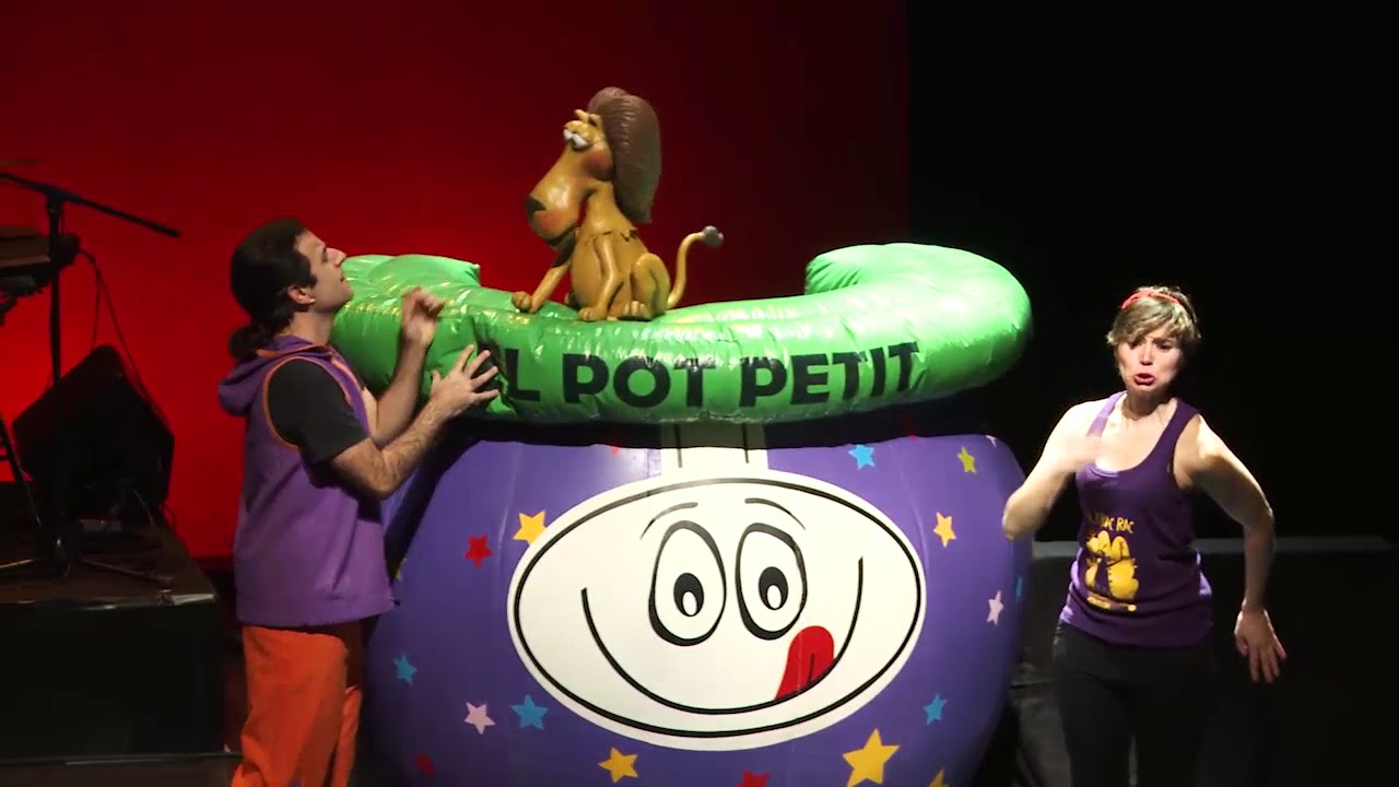 El Pot Petit - Resum del concert Ritmes i Rialles al teatre d'Olot de Família Caricú