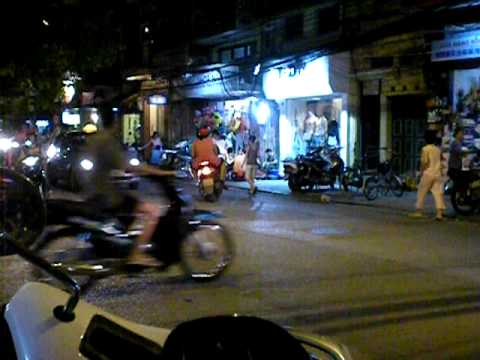 ori transit a Hanoi de Oriol Bartumeu