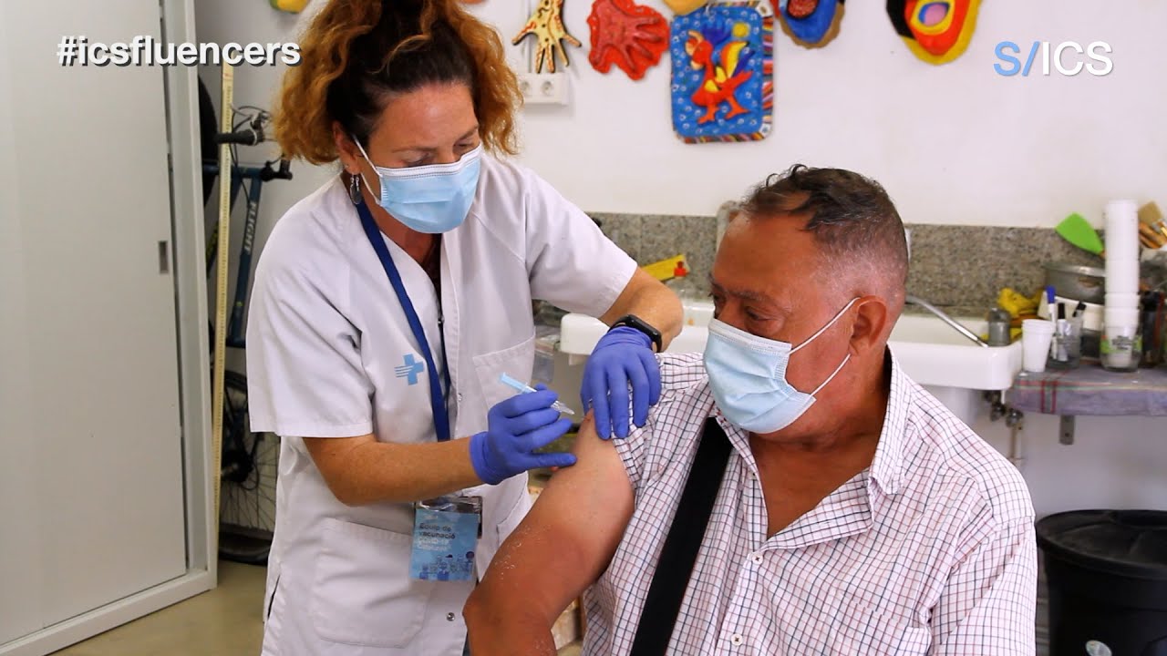 La vacunació a persones sense llar, amb l'equip del SAP Delta de Llobregat de icscat