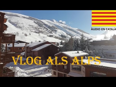 Passejant per un poblet dels Alps + petita lliçó de català! (Subtítols: cat) de Català al Natural