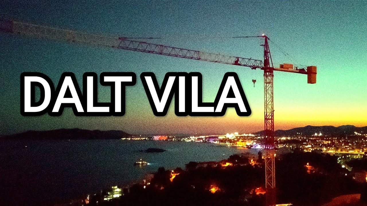 DALT VILA, Eivissa 🏰 / BASKES de MarcBaskes