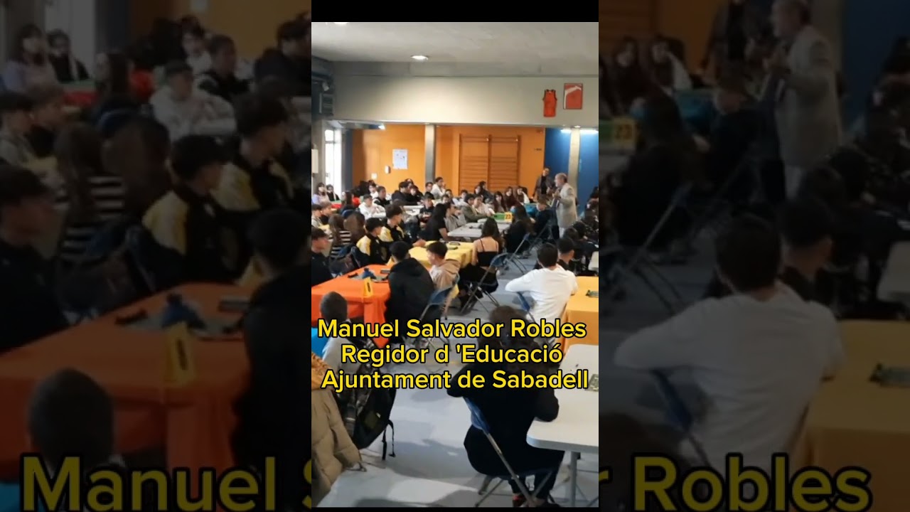 Sabadell Manuel Salvador Robles regidor d'Educació de l'Ajuntament 2024 de Scrabbleescolar
